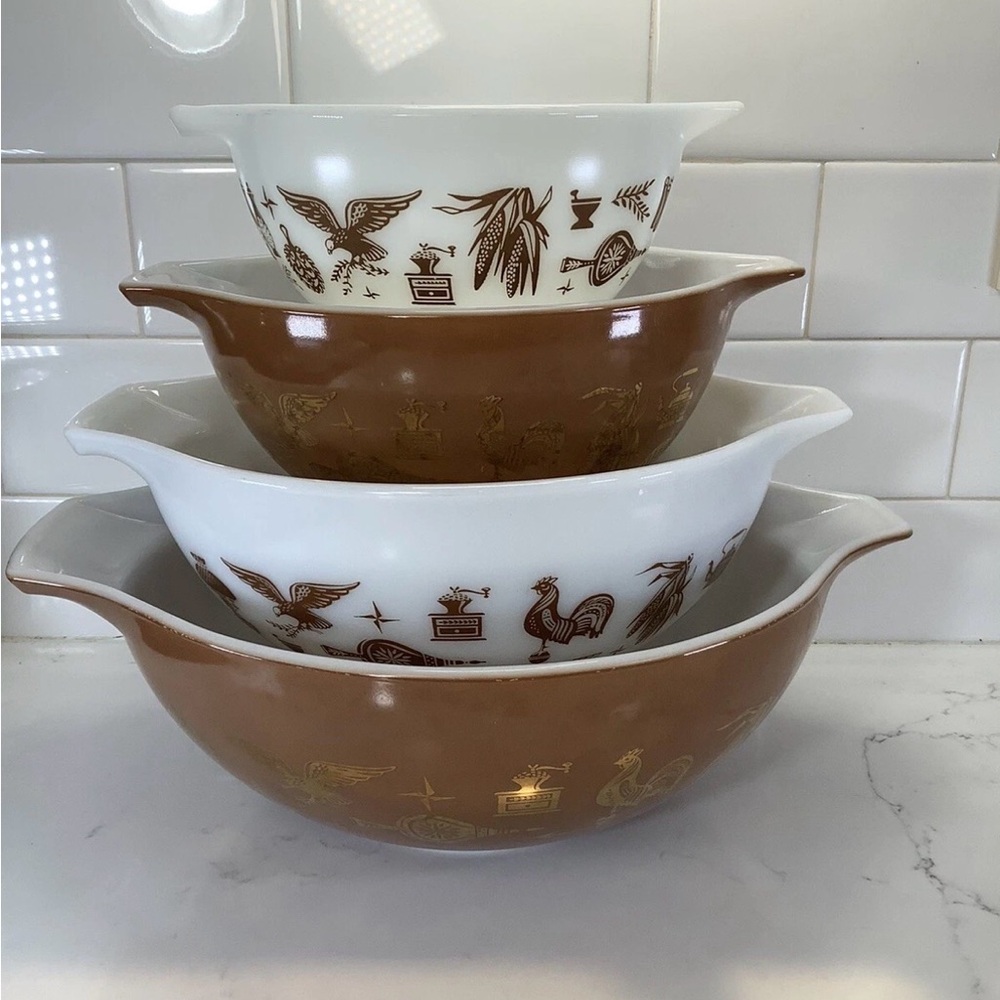 Pyrex Early Americana Set